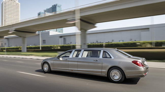 Обои картинки фото mercedes-maybach s600 pullman 2016, автомобили, mercedes-benz, mercedes-maybach, 2016, pullman, s600