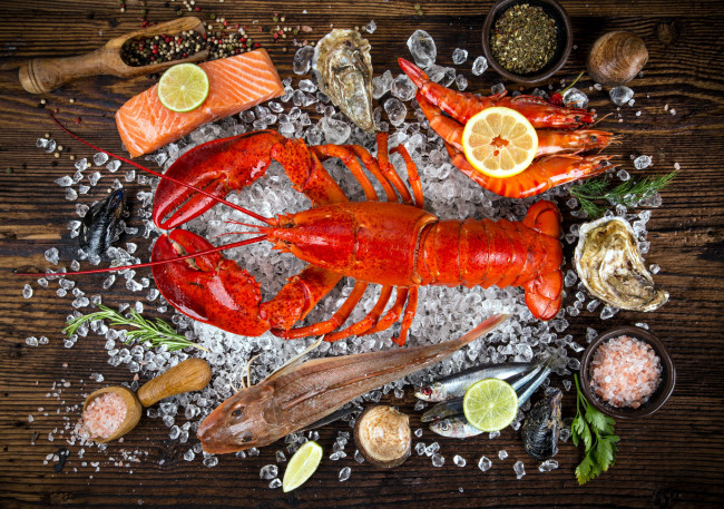 Обои картинки фото еда, рыба,  морепродукты,  суши,  роллы, специи, устрицы, краб, форель, креветки