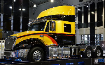 Картинка cat+trucks автомобили грузовики cat caterpillar inc тяжелые рузовики спецтехника сша