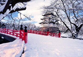 обоя hirosaki, japan, города, замки, Японии, Япония, мост, снег, зима, замок, хиросаки
