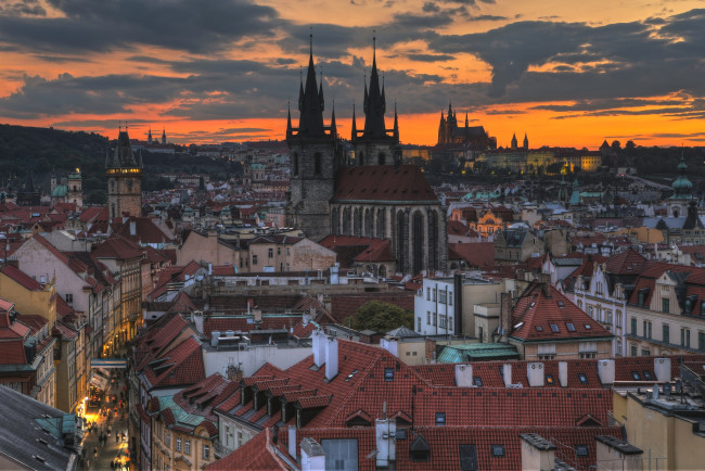 Обои картинки фото города, прага, Чехия, вечер, панорама, крыши