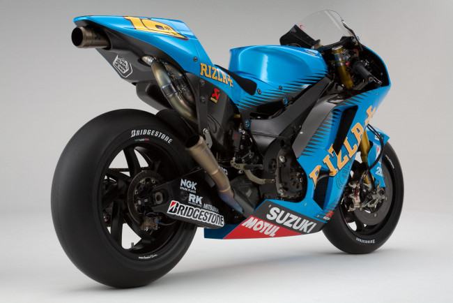 Обои картинки фото 2011-rizla-suzuki-gsv-r, мотоциклы, suzuki, rizla