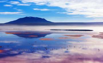 Картинка озеро+колорадо +боливия природа реки озера небо облака гора озеро птицы