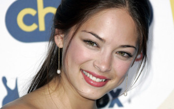 обоя Kristin Kreuk, девушки, , , улыбка