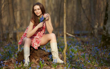 Картинка zlatka+a девушки -unsort+ брюнетки +шатенки природа букет ноги шатенка цветы лес