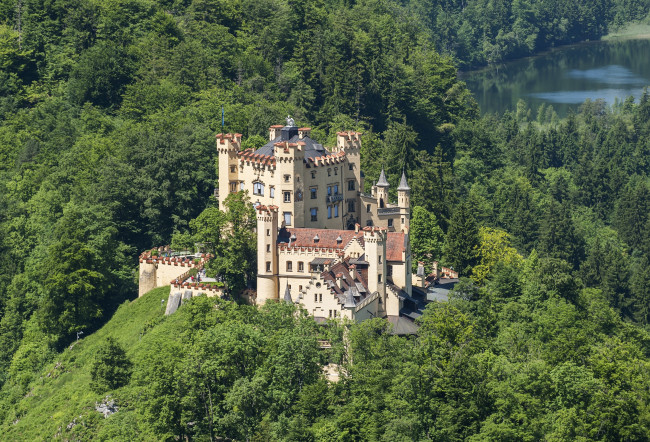 Обои картинки фото замок хоэншвангау , германия, города, - дворцы,  замки,  крепости, горы, замок