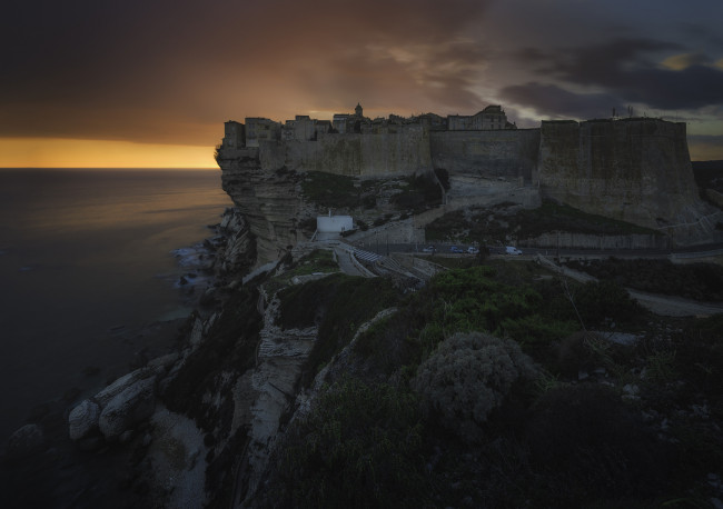 Обои картинки фото bonifacio,  corsica, города, - дворцы,  замки,  крепости, простор