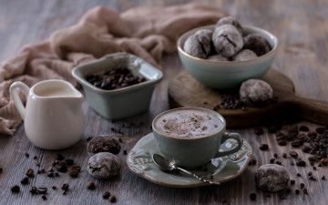 Картинка еда кофе +кофейные+зёрна печенье сливки чашка кофейные зерна шоколадное crema