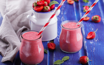 Картинка еда напитки ягоды завтрак клубника йогурт смузи
