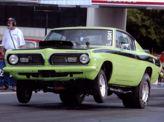 Обои картинки фото plymouth, barracuda, автомобили, выставки, уличные, фото