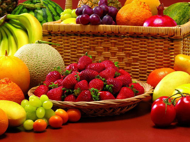 Обои картинки фото еда, фрукты, овощи, вместе, клубника, помидоры, кумкваты, арбуз, дыня, бананы, виноград, мандарины, ягоды, гранат, натюрморт, томаты
