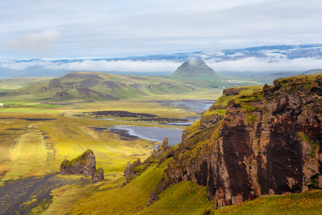 Обои картинки фото природа, горы, исландия, трава, цветы, небо, облака, склоны, скалы