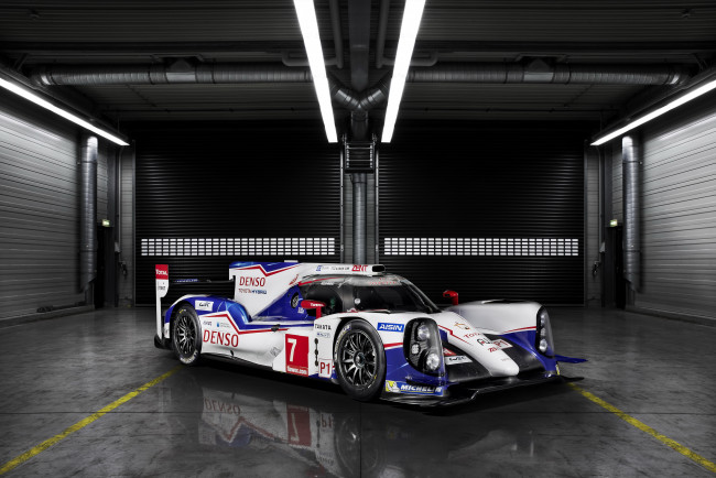 Обои картинки фото 2014 toyota ts040 hybrid, автомобили, toyota, спорт, гараж, тюнинг