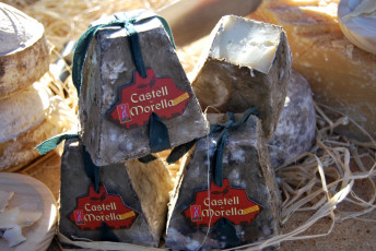 Картинка castell+de+morella еда сырные+изделия сыр