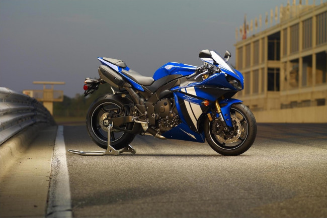 Обои картинки фото мотоциклы, yamaha, ямаха, supersport, bike, blue, yzf-r1, мотоцикл, синий, р1