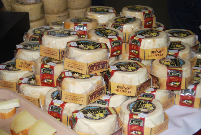 Обои картинки фото capricho de guara oveja, еда, сырные изделия, сыр