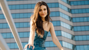 Картинка victoria+justice+fouad+jreige+photoshoot+2019 девушки victoria+justice виктория джастис актриса кино телевидение певица модель