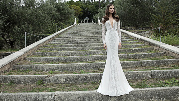 Картинка девушки -+невесты шатенка платье лестница парк
