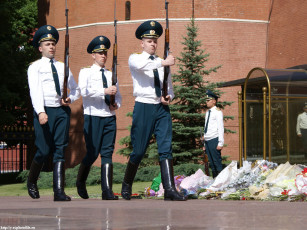 Картинка москва смена караула могилы неизвестного солдата разное люди