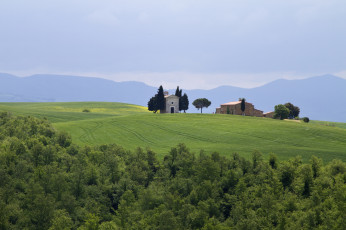 Картинка tuscany italy природа поля тоскана италия деревья горы постройки пейзаж