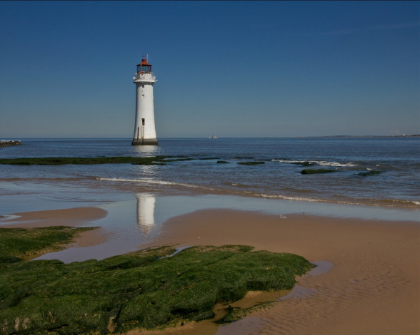 Обои картинки фото perch, rock, lighthouse, new, brighton, england, природа, маяки, irish, sea, ирландское, море