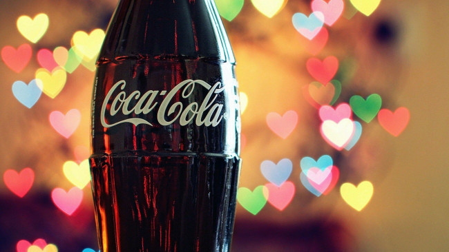 Обои картинки фото бренды, coca-cola, бутылка, напиток, сердечки