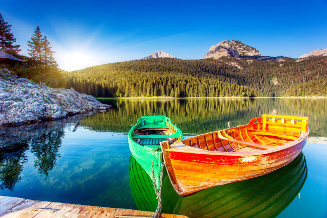 Обои картинки фото корабли, лодки,  шлюпки, горы, озеро
