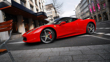 обоя ferrari 458 italia, автомобили, ferrari, красный, город, дома, улица