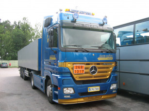 Картинка автомобили mercedes trucks