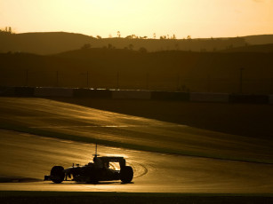 Картинка f1 tests 2009 спорт формула