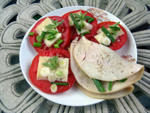 Картинка еда салаты закуски ветчина помидоры лук томаты