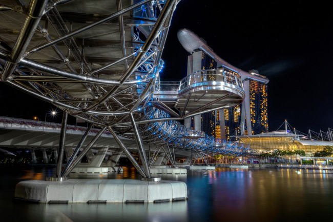 Обои картинки фото singapore - helix bridge and marina bay sands, города, сингапур , сингапур, мост, река, ночь