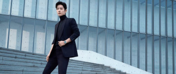 Картинка мужчины xiao+zhan актер костюм водолазка часы лестница