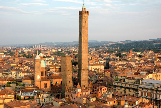 Обои картинки фото болонья, италия, города, панорамы, башни, здания