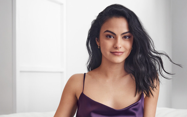 Обои картинки фото девушки, camila mendes, брюнетка, лицо