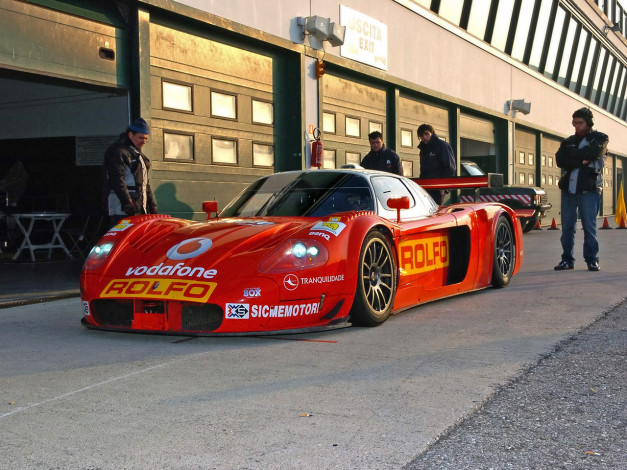 Обои картинки фото 2006, maserati, mc12, racing, misano, автомобили, выставки, уличные, фото