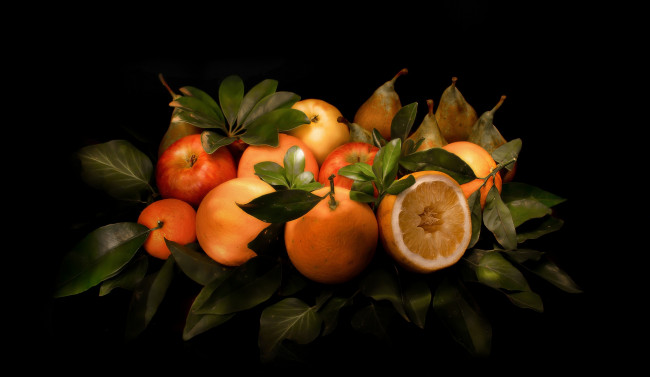 Обои картинки фото еда, фрукты,  ягоды, грушa, листья, яблоко, апельсин, цитрусы, натюрморт