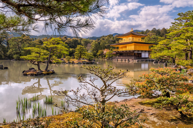 Обои картинки фото golden pavilion,  kinkaku-ji,  kyoto, города, киото , Япония, простор