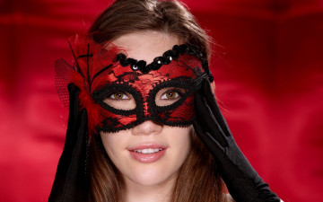 Картинка разное маски карнавальные костюмы красный маскарад фон маска брюнетка девушка настроения красное+и+черное