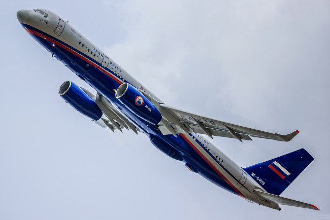 Обои картинки фото авиация, пассажирские, самолёты, ту-214он
