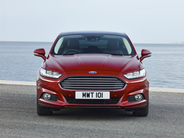 Обои картинки фото автомобили, ford, красный, hatchback, uk-spec, mondeo, 2014г