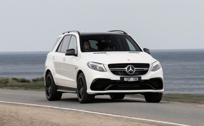 Обои картинки фото автомобили, mercedes-benz, au-spec, 4matic, gle, 63, s, mercedes-amg, светлый, 2015г, w166