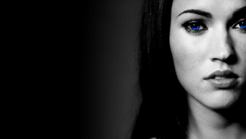 Картинка девушки megan+fox лицо черно-белая актриса меган фокс