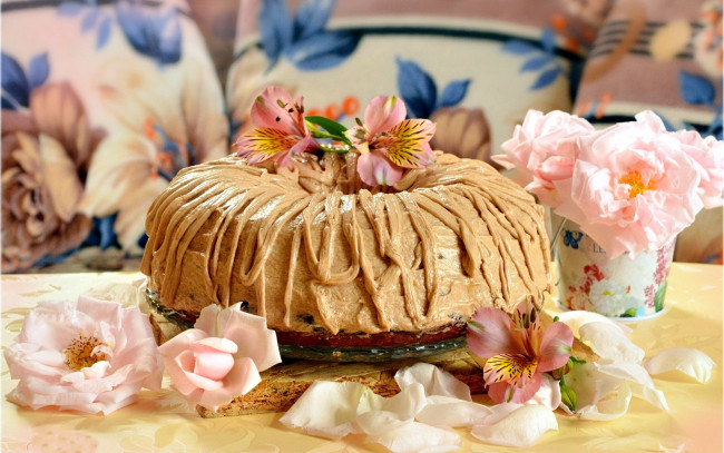 Обои картинки фото еда, торты, альстромерия, торт, розы