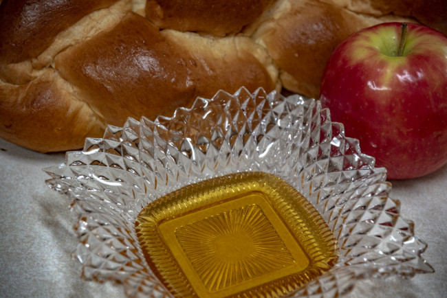Обои картинки фото еда, разное, яблоки, булка, мед