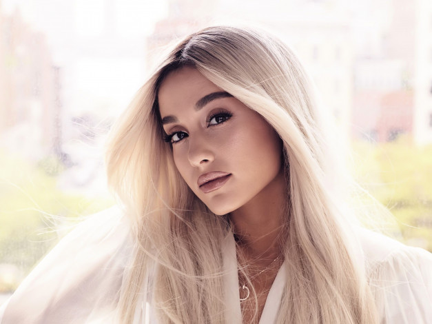 Обои картинки фото девушки, ariana grande, блондинка, лицо