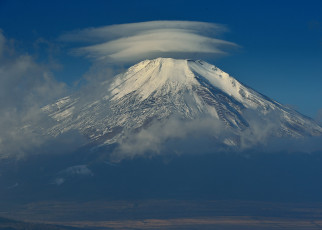 Картинка природа горы Япония гора фудзияма небо облака