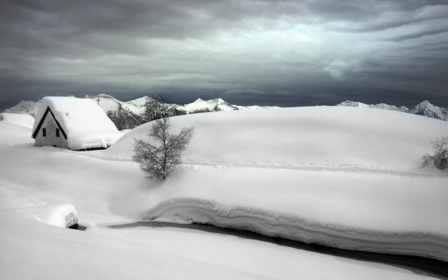 Обои картинки фото природа, зима, река, дом, снег