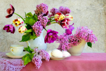 Картинка цветы букеты +композиции сирень тюльпаны