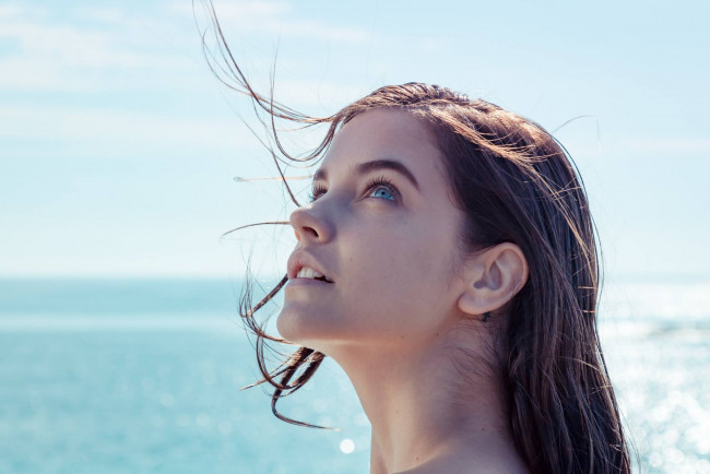 Обои картинки фото девушки, barbara palvin, модель, лицо, ветер, море